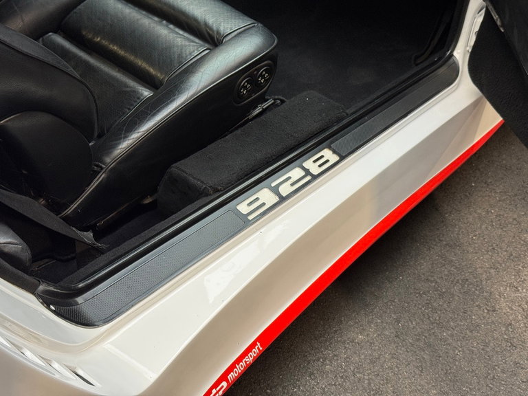 Porsche 928 S