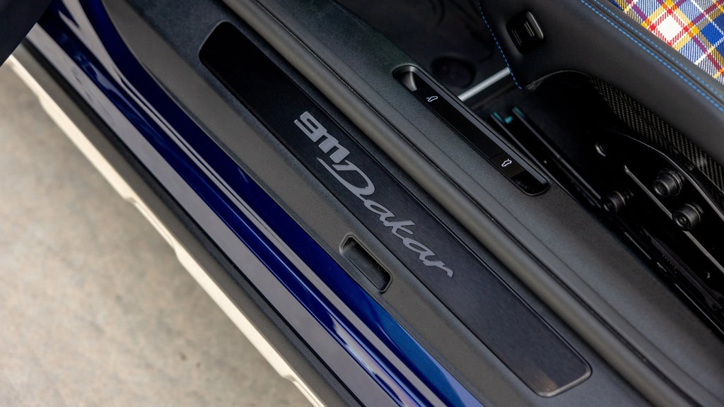 Porsche 911 Dakar