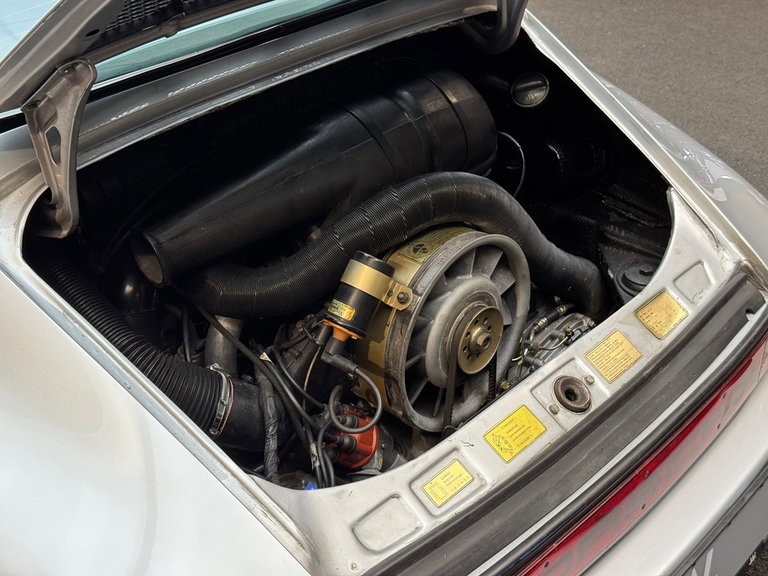 Porsche 911 Carrera 2.7
