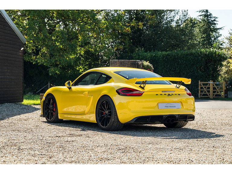 Porsche 981 Cayman GT4