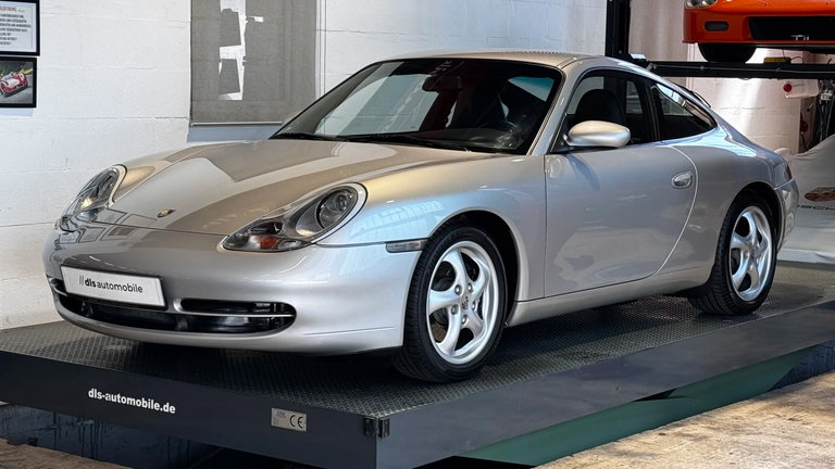 Porsche 996 Carrera