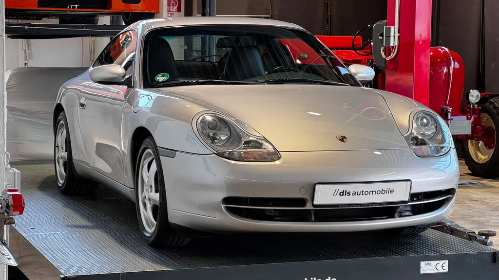 Porsche 996 Carrera