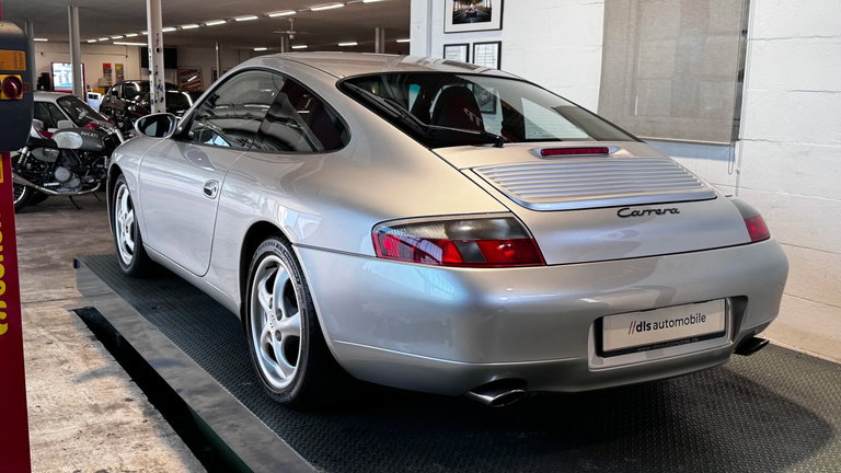 Porsche 996 Carrera