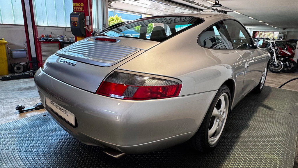 Porsche 996 Carrera