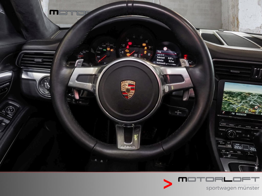 Porsche 991 Carrera 4 Black Edition