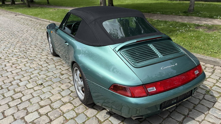 Porsche 993 Carrera 4