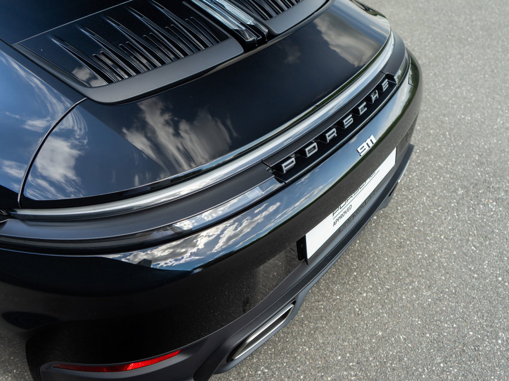 Porsche 992 Carrera
