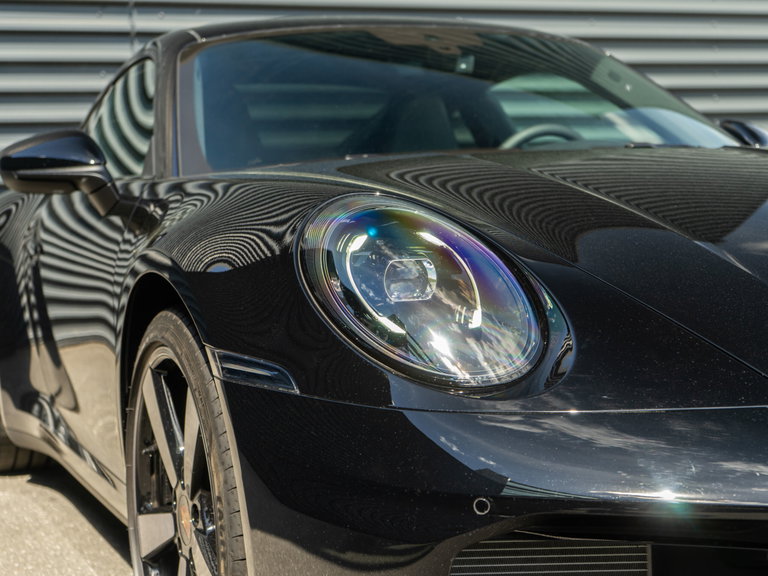 Porsche 992 Carrera