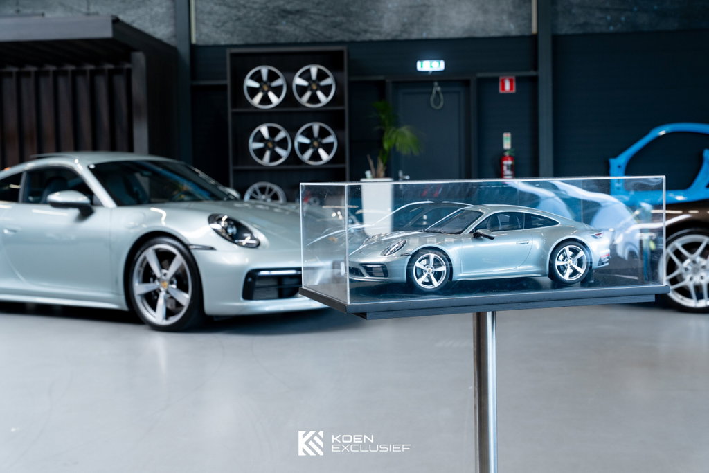 Porsche 992 Carrera 4S
