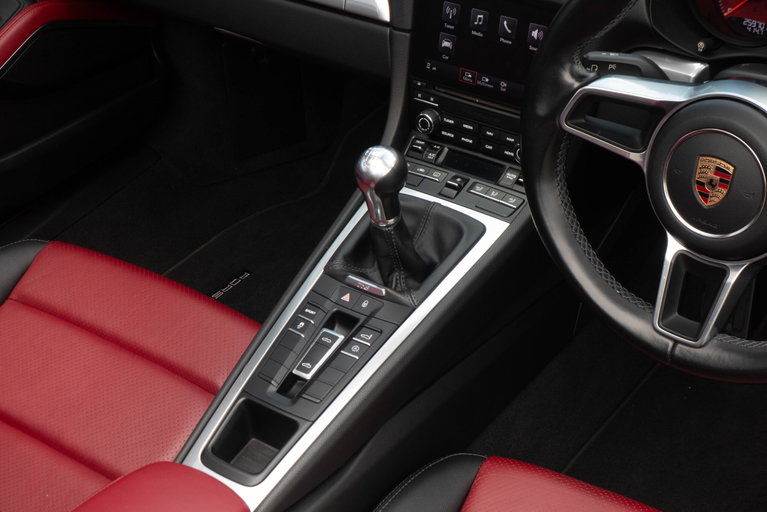 Porsche 718 Boxster