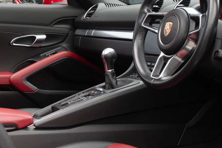 Porsche 718 Boxster