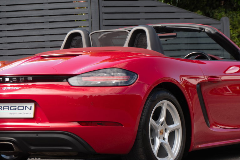 Porsche 718 Boxster