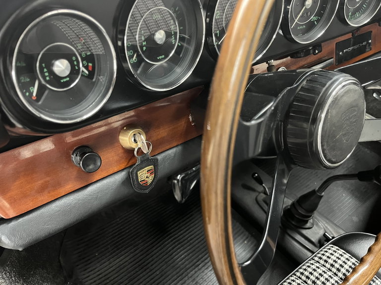 Porsche 911 (F-Modell)
