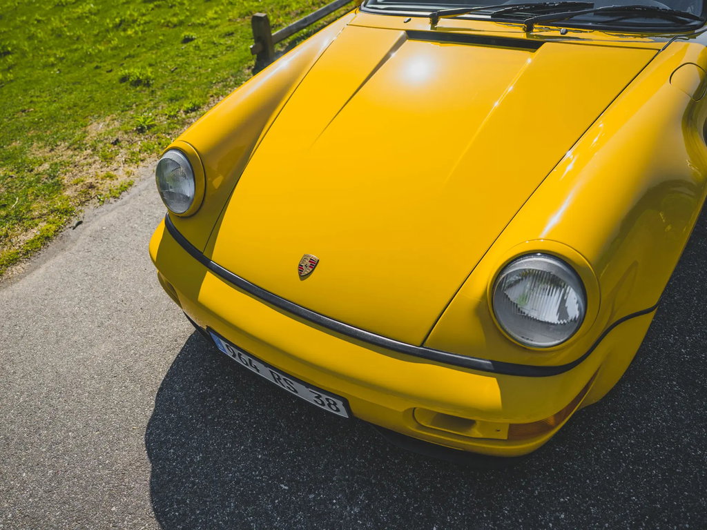 Porsche 964 Carrera RS 3.8