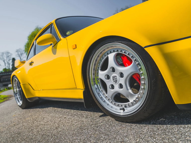 Porsche 964 Carrera RS 3.8