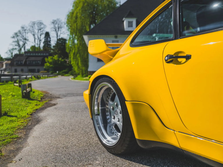 Porsche 964 Carrera RS 3.8