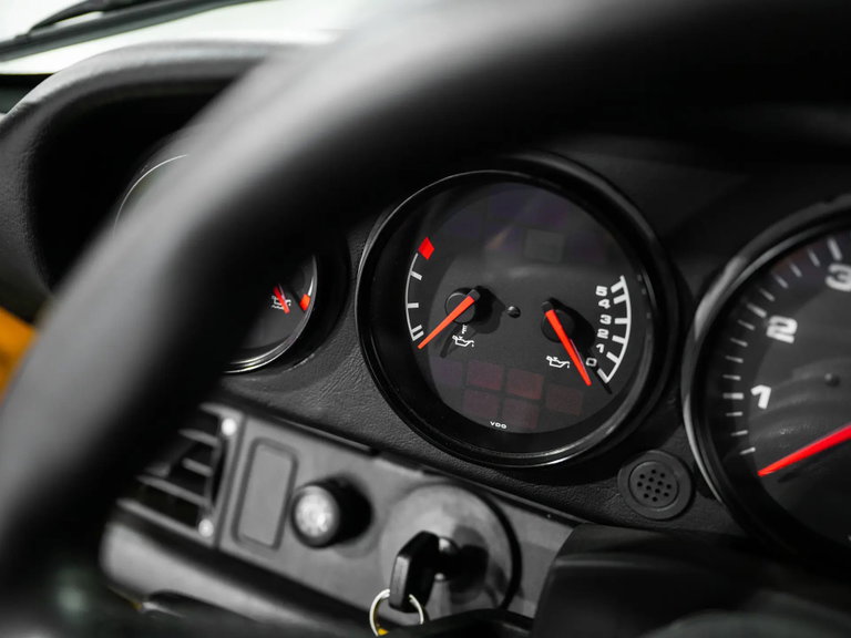 Porsche 964 Carrera RS 3.8