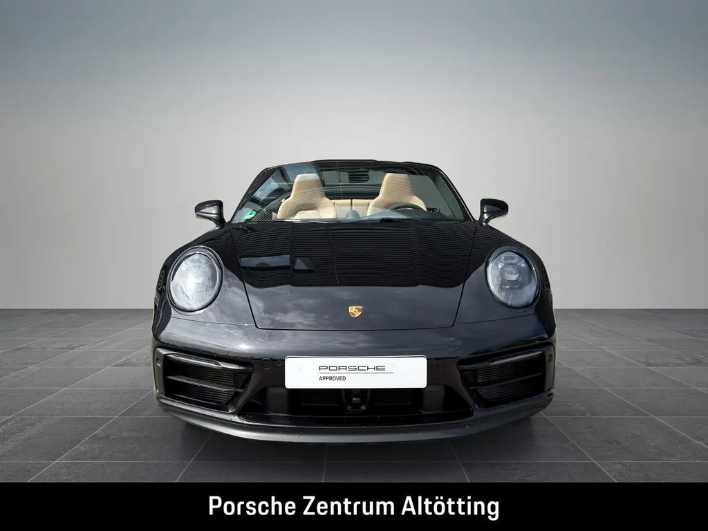 Porsche 992 Carrera GTS