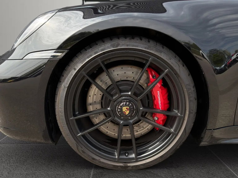 Porsche 992 Carrera GTS