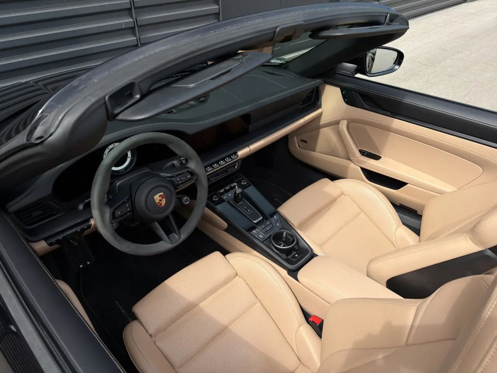 Porsche 992 Carrera GTS