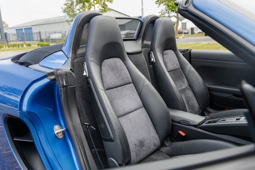 Porsche 981 Boxster