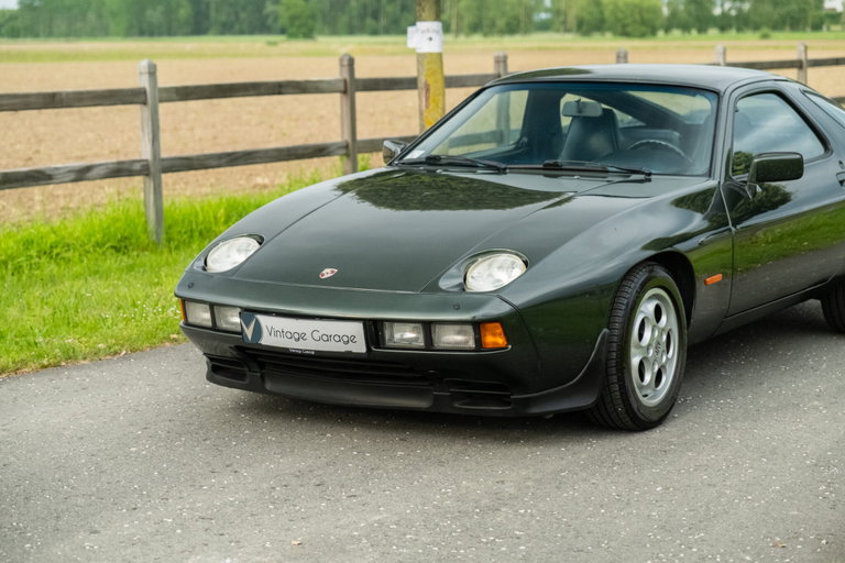 Porsche 928 S