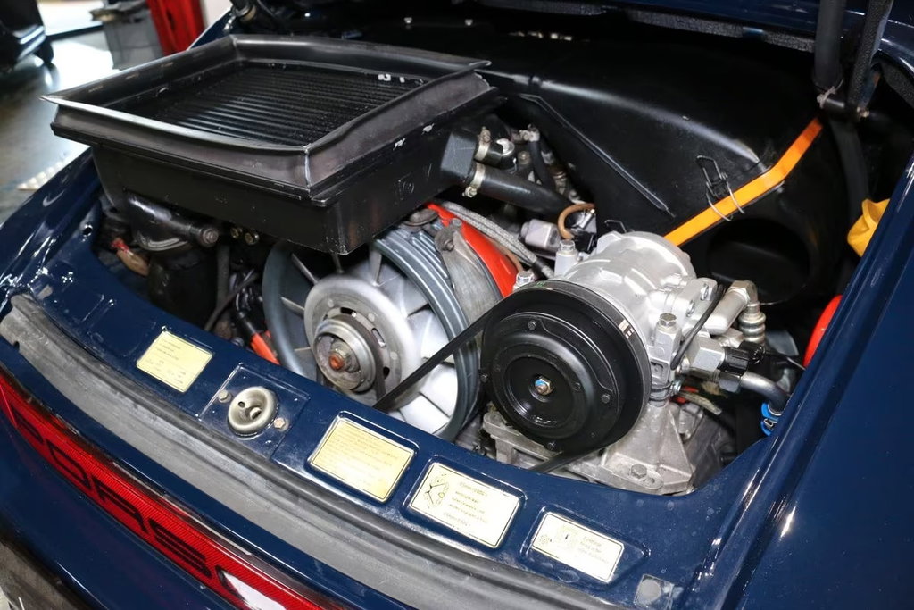 Porsche 911 Turbo 3.3