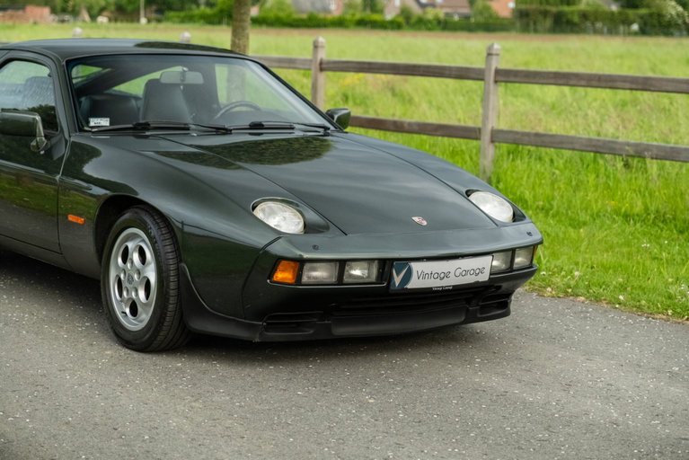 Porsche 928 S