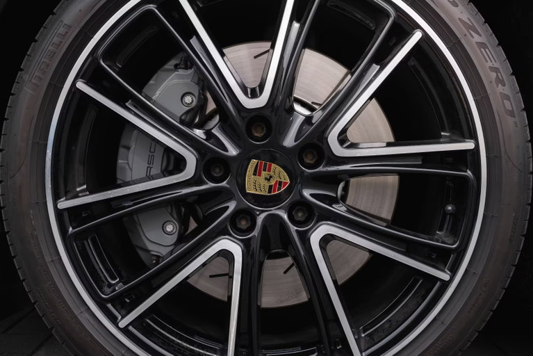 Porsche Panamera 4S