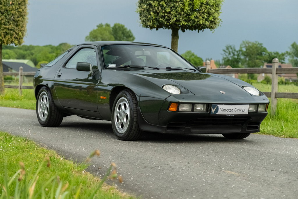Porsche 928 S