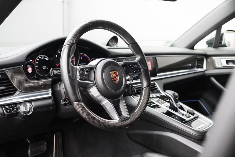 Porsche Panamera 4S