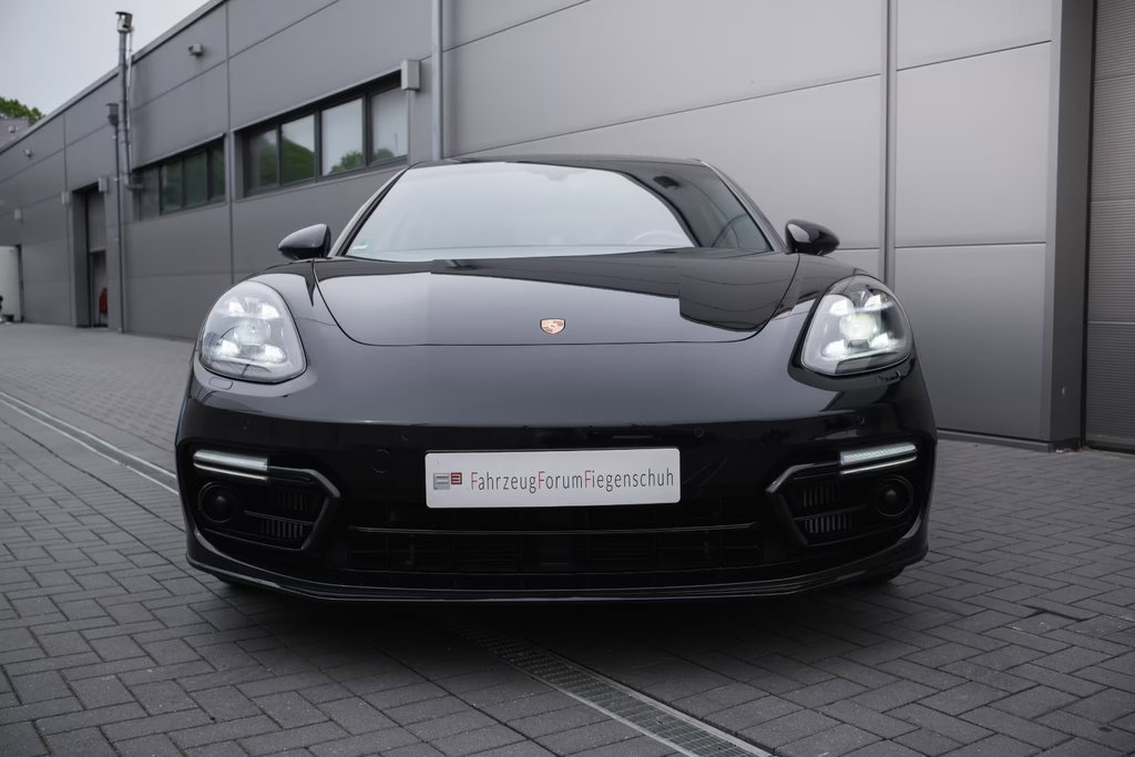 Porsche Panamera 4S