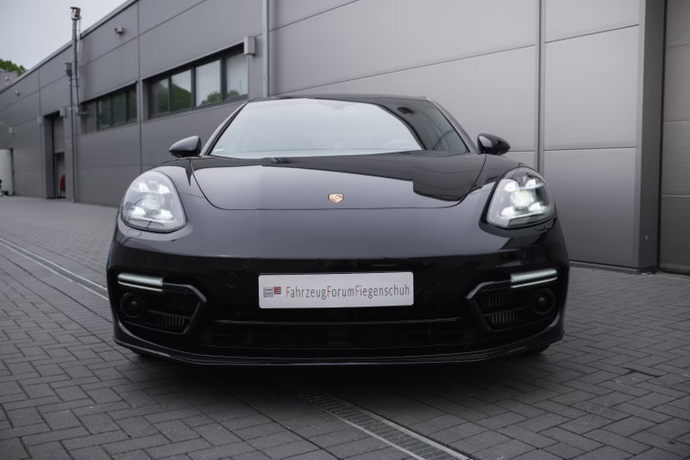 Porsche Panamera 4S
