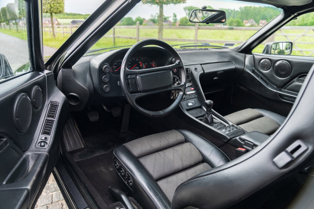 Porsche 928 S