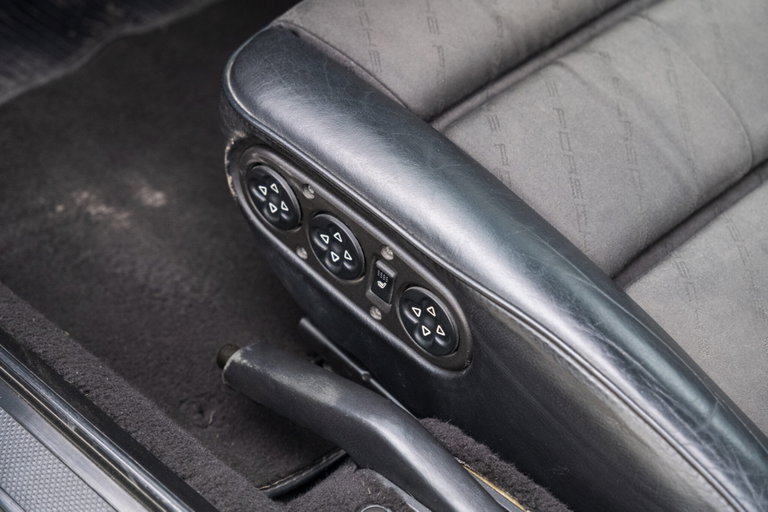 Porsche 928 S