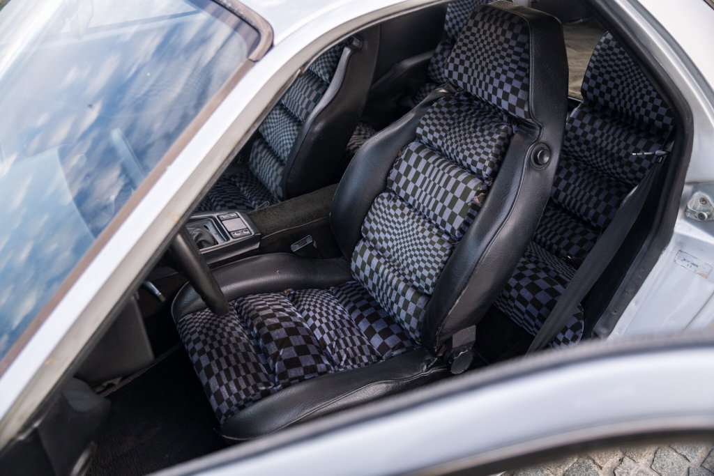 Porsche 928