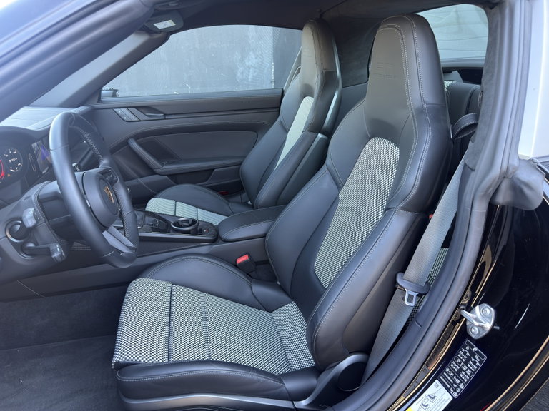 Porsche 992 Edition 50 Jahre Porsche Design