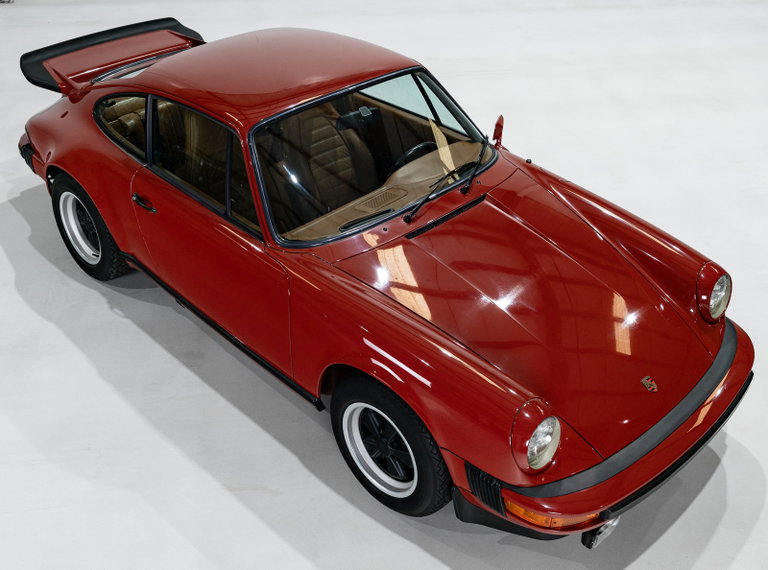 Porsche 911 Carrera (US)