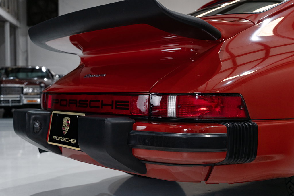 Porsche 911 Carrera (US)