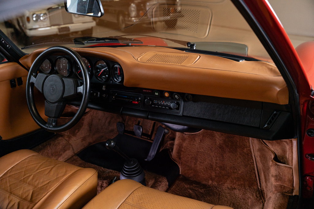 Porsche 911 Carrera (US)