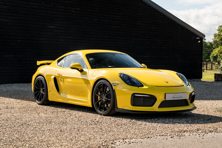 Porsche 981 Cayman GT4