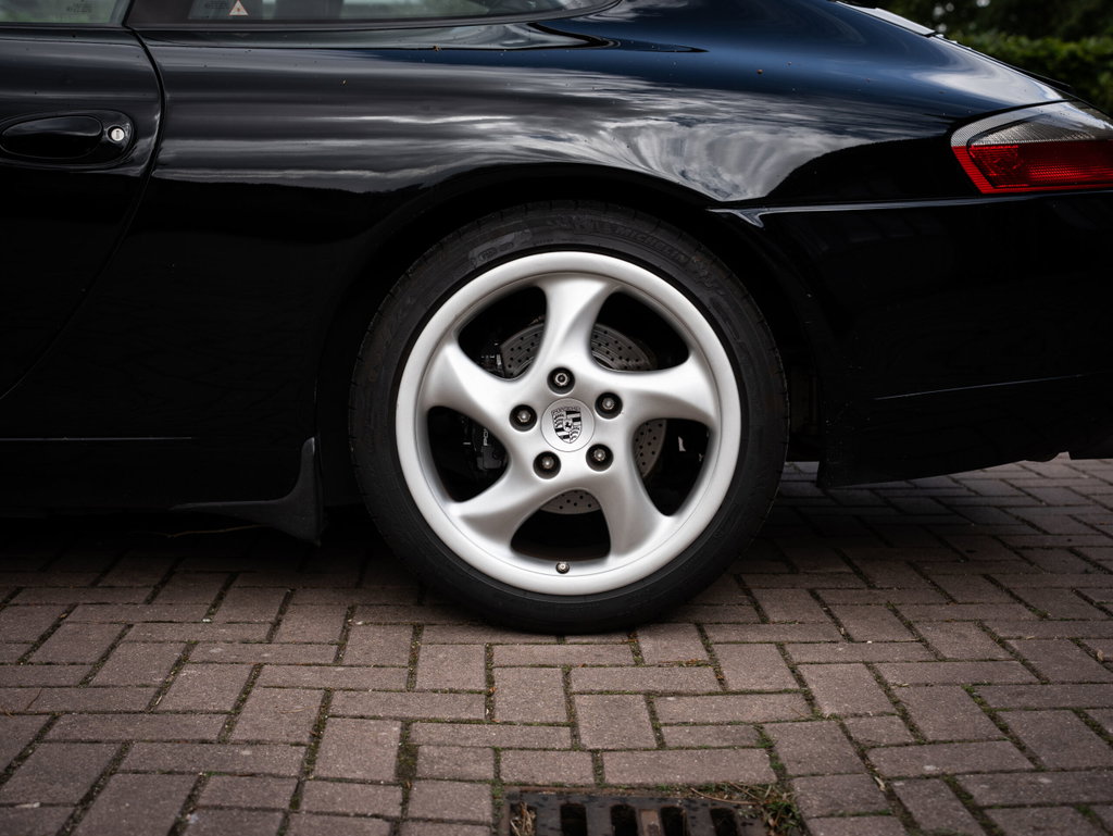 Porsche 996 Carrera