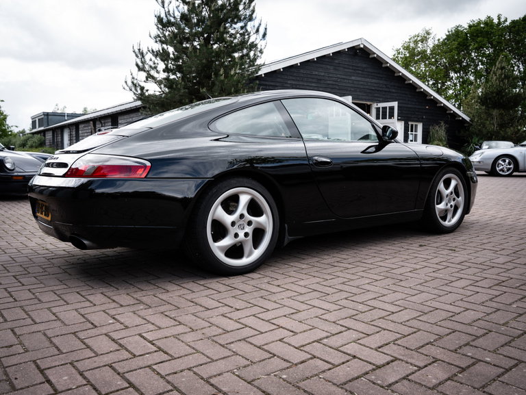 Porsche 996 Carrera