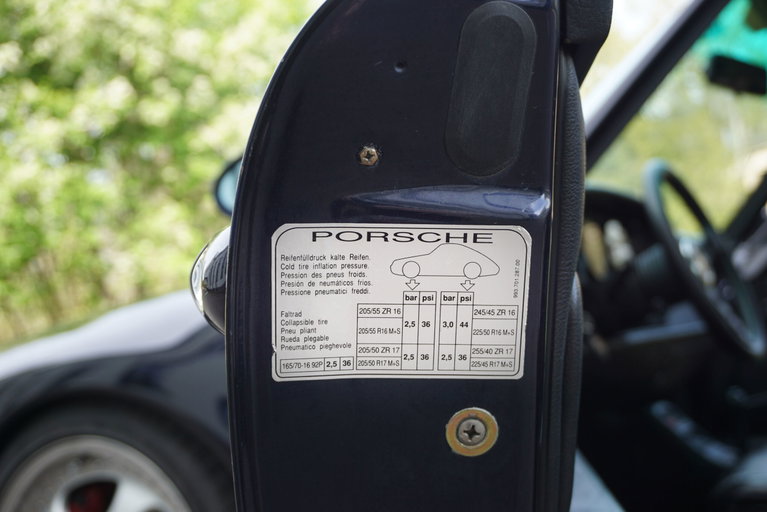 Porsche 993 Carrera