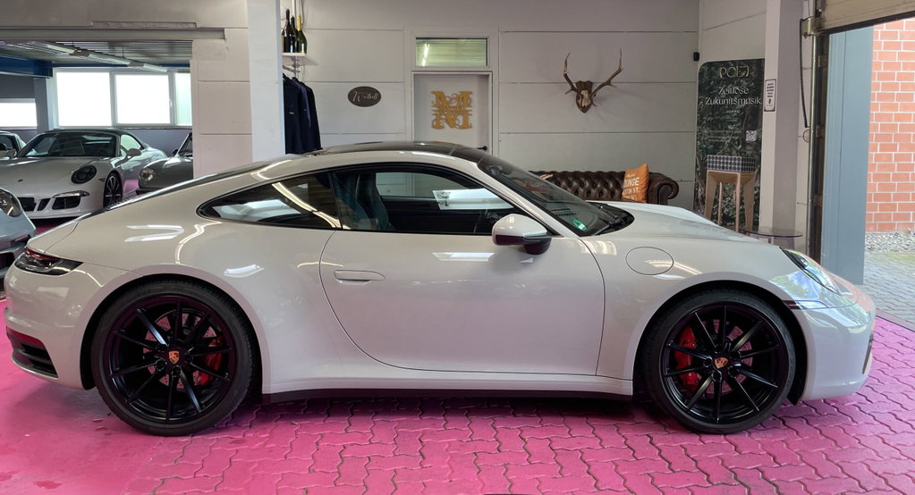 Porsche 992 Carrera S