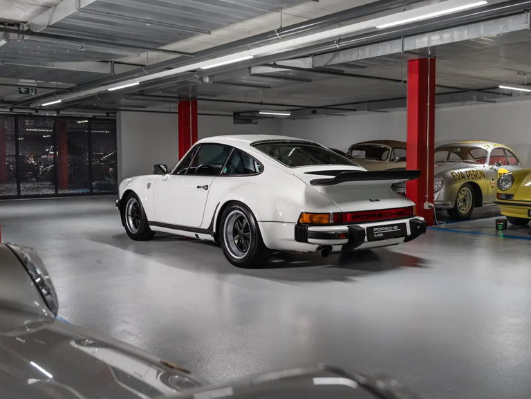 Porsche 911 Turbo 3.0