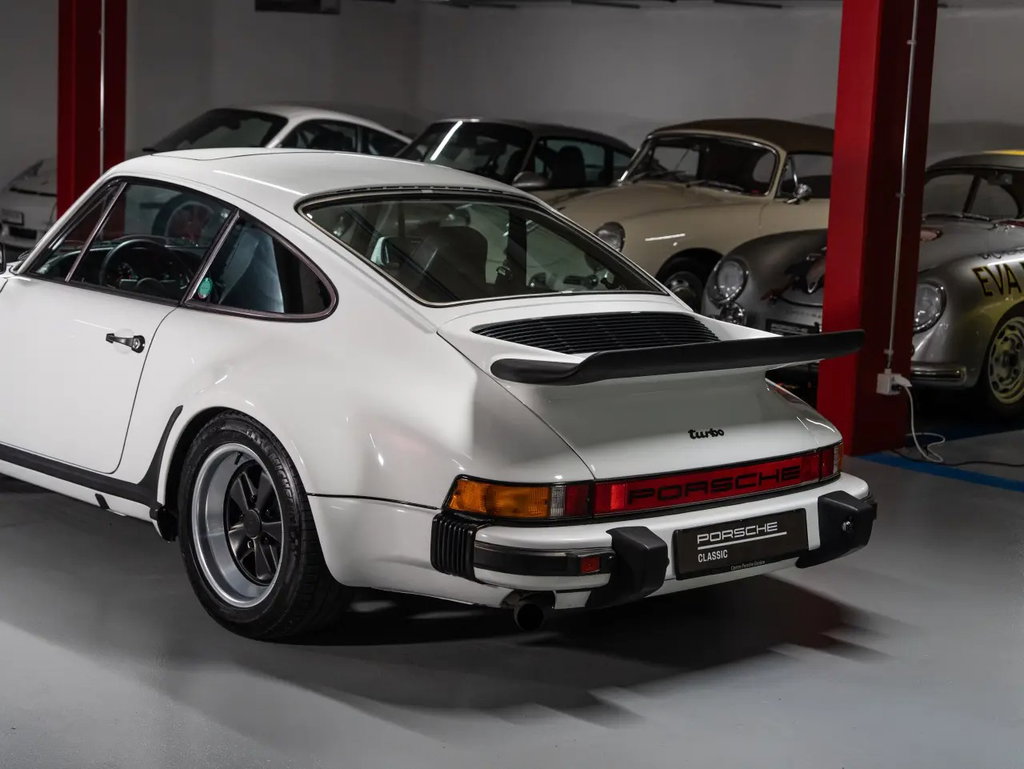 Porsche 911 Turbo 3.0