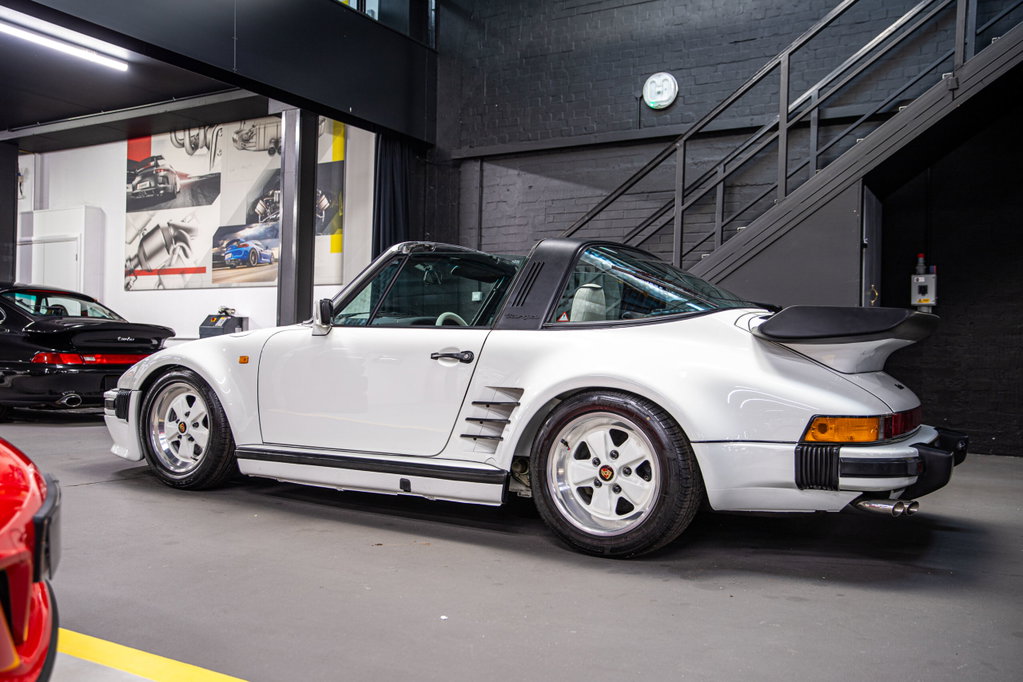 Porsche 911 Turbo Flachbau