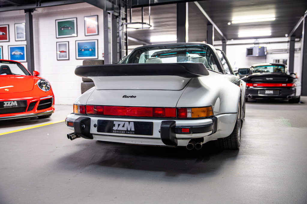 Porsche 911 Turbo Flachbau