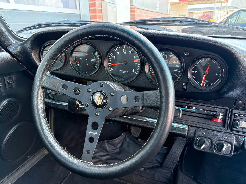 Porsche 911 Backdate